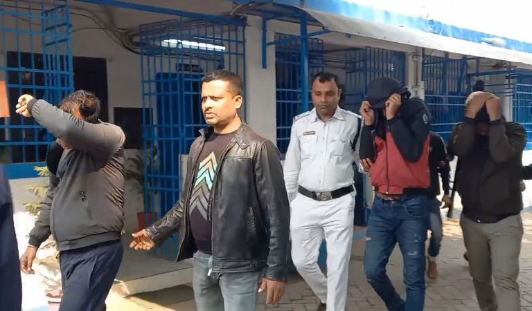 Three fake GST officers arrested from Siliguri
