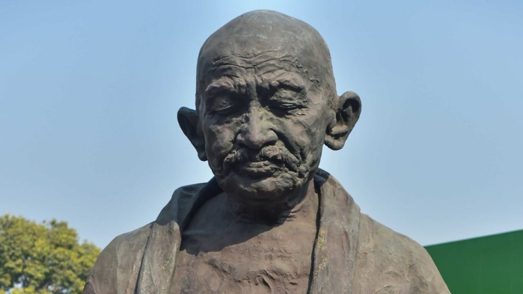 Mahatma Gandhi's statue damaged in MP, police starts investigation