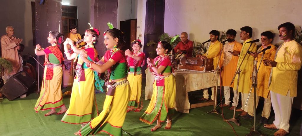 Medinipur: Colors of life scattered in the spring festival of cultural institution "Chhandam"