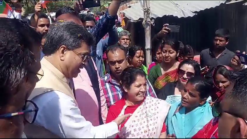 Tripura Chief Minister Manik Saha campaigned in support of Srirupa Mitra Choudhary.