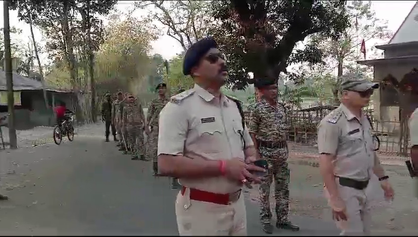 Jalpaiguri Superintendent of Police conducted route march with central forces