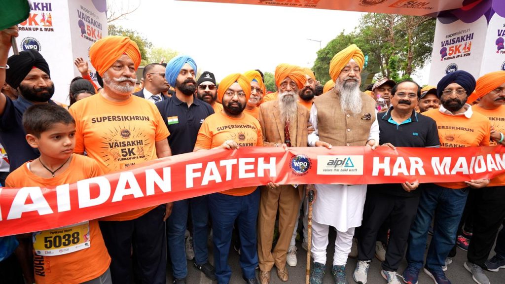 Large number of participants participated in Super Sikh Baisakhi 'Turban Up and Run'