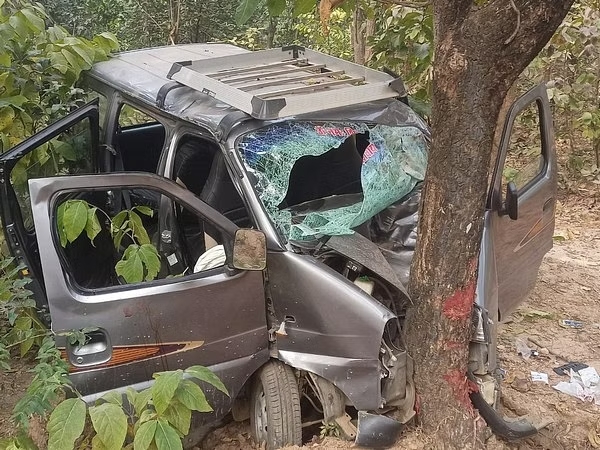 Baliya .. Car overturns after hitting tree, four dead