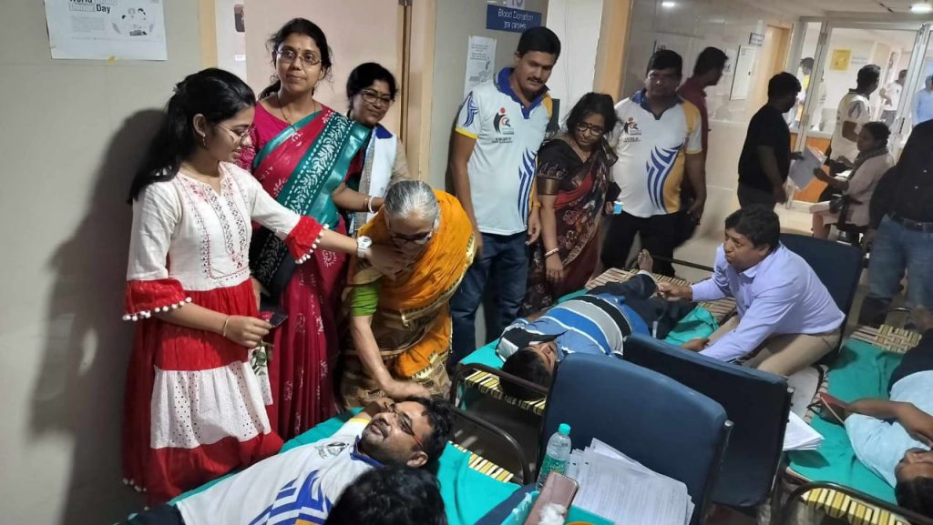 Panskura: 45 people donated blood in the blood donation camp organized in the memory of Bholanath Pati.
