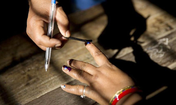 In the third phase, 77.53 percent voting took place on four Lok Sabha seats of Bengal.