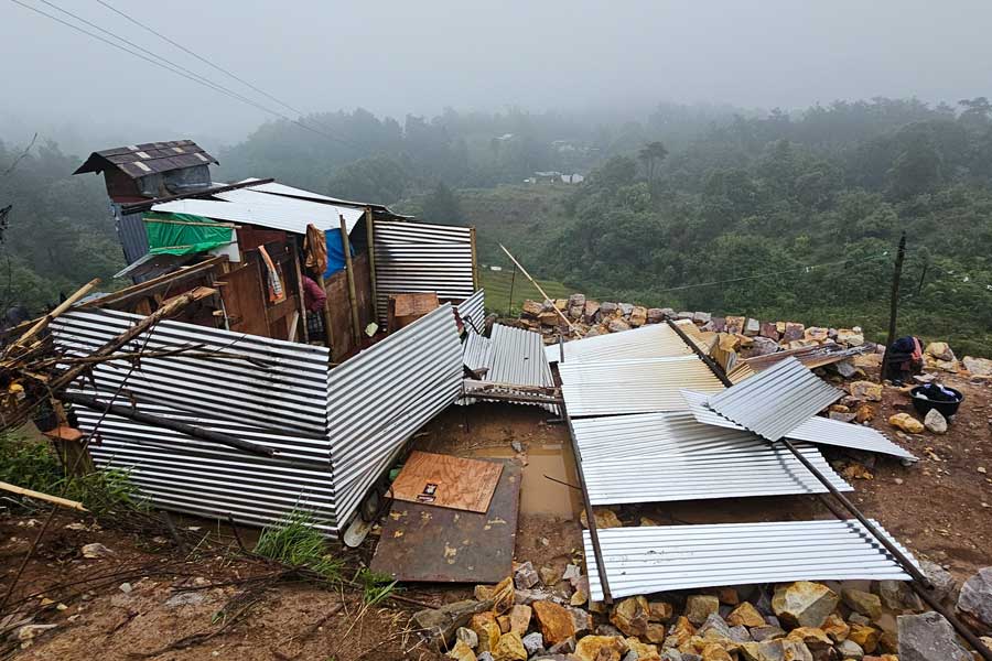 Meghalaya: Many houses damaged due to storm in Khasi Jaintia Hills area, more than 400 people affected