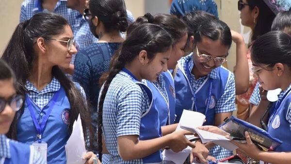 ICSE exam. Girls perform better than boys in Bengal